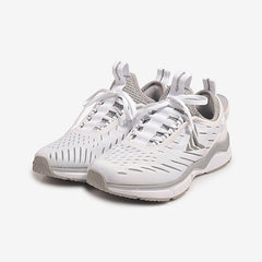 Biti's Hunter Running